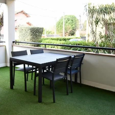 2 Y Magnifica Terraza Castelldefels