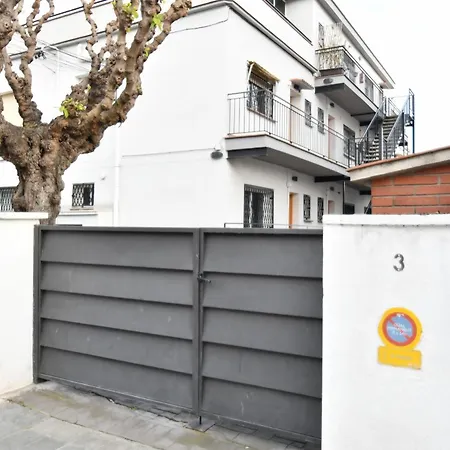 2 Y Magnifica Terraza * Castelldefels
